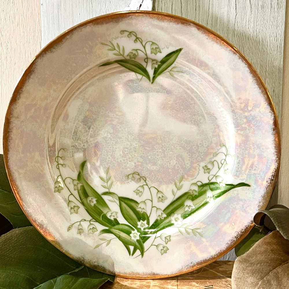 Vintage “Flower of the Month”, Lily of the Valley~ May, Collectors Plate 7.75”